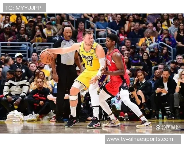 首期投票揭晓湖人三将入西部前十东契奇领衔詹姆斯里夫斯紧随其后